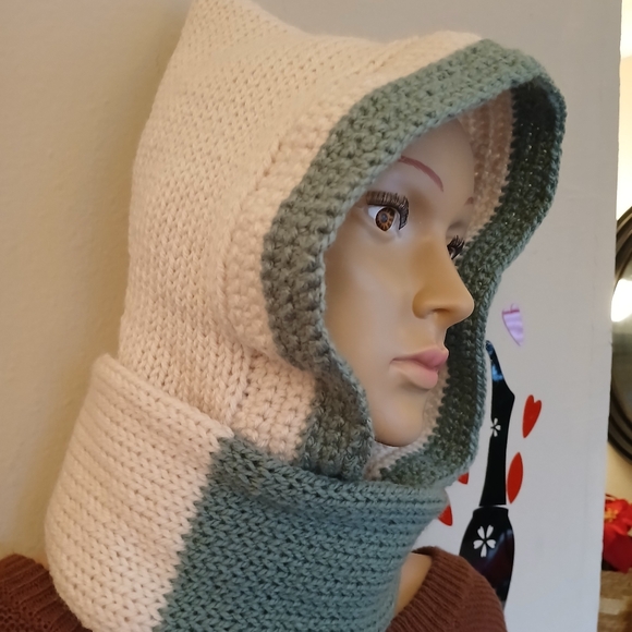Womens Winter Hat with scarf included balaclava Beige& Green New - Picture 5 of 12